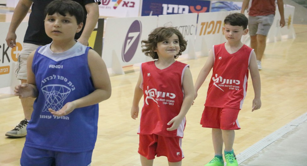 כדורסל נגד רמת גן משחק 2 חצי גמר 2018