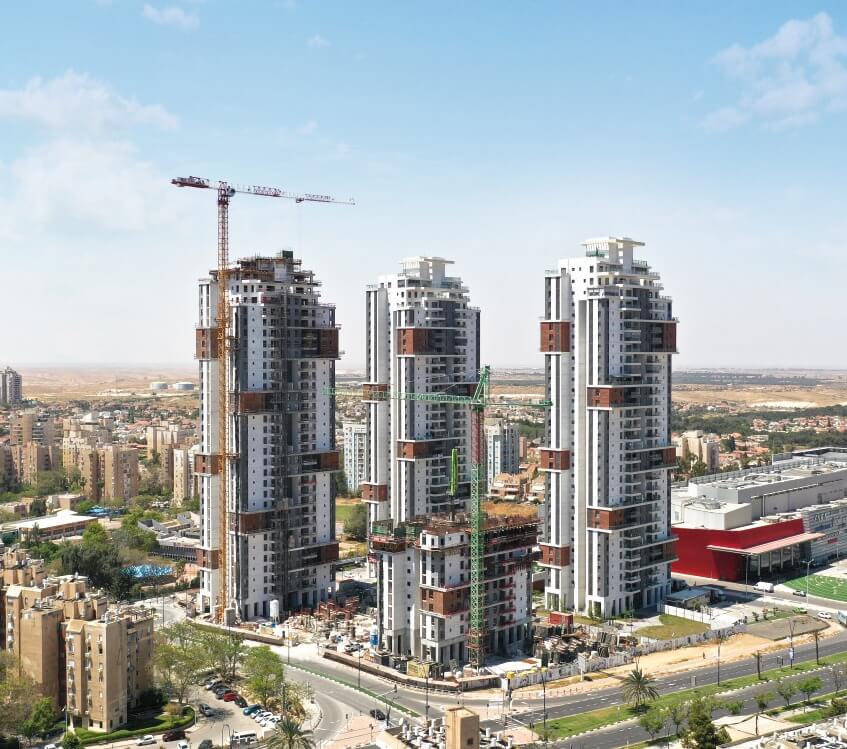 בניית המגדל השלישי בפרויקט "גרנד אביסרור" בבאר שבע עתידה להסתיים במועד בשבועות הקרובים