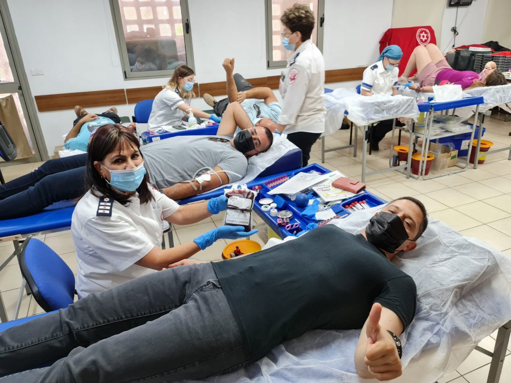 עשרות תושבי באר שבע הגיעו לתרום דם